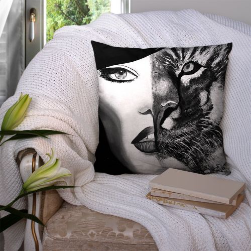 Coupon 45x45 cm motif femme tigre - Création Lilou L