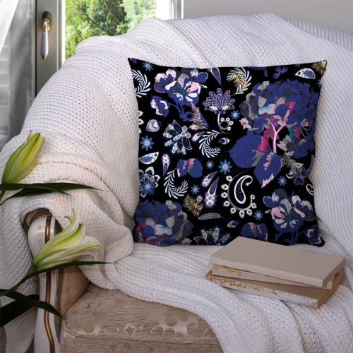 Popeline de coton noire peigné motif cachemire flower violet et gold