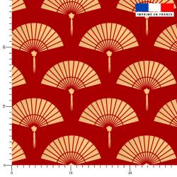 Eventail chinois beige - Fond rouge